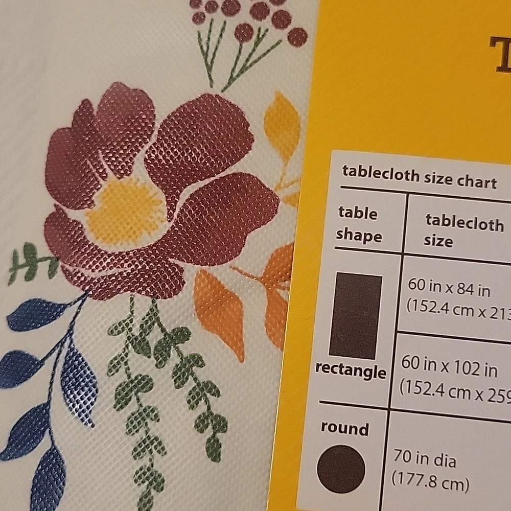 NEW Way To Celebrate Harvest Wreaths & Florals Tablecloth